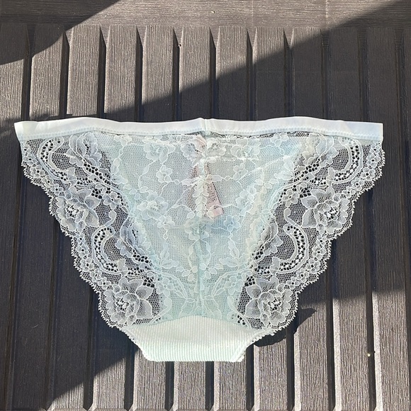 Victoria’s Secret - Luxe Velvet String Bikini - Large - Picture 8 of 13